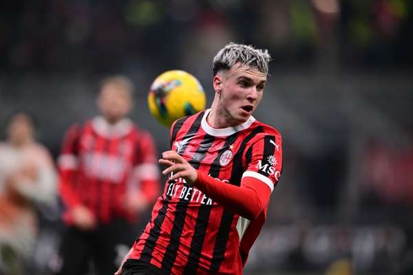 伯恩茅斯敲定米兰后卫希门尼斯，转会总值2200万欧元加浮动条款